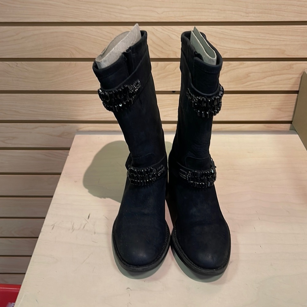 Women’s Vera Wang Lavender Black Nubuck Boots with Stones Size 6M